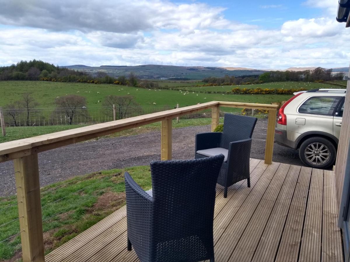 Cleeves Cabins Arran Luxury Lodge With Hot Tub Dalry  Exterior photo